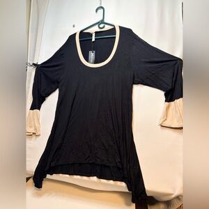 Women's plus size Black and Beige Bell Sleeve Hi Low Tunic Top